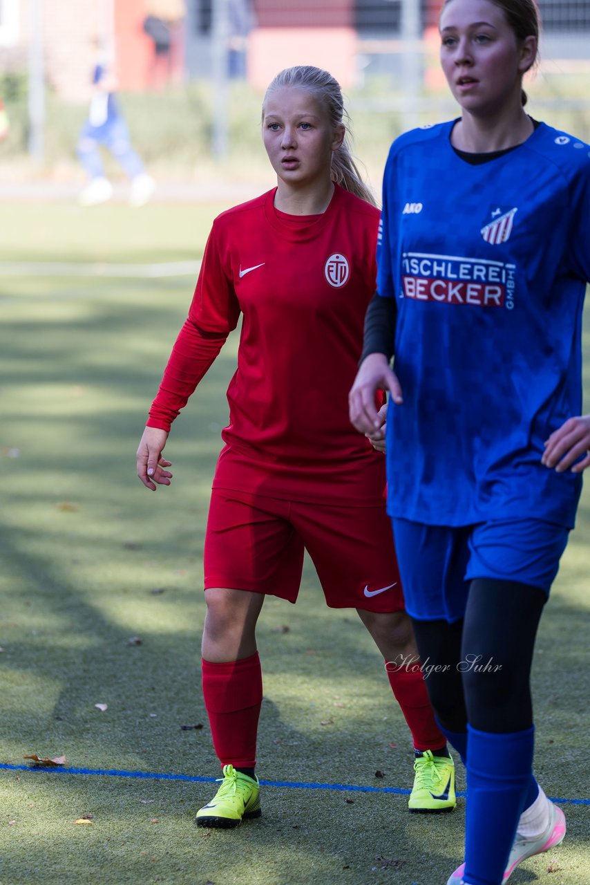 Bild 424 - wCJ Eimsbuettler TV - FC Rosengarten : Ergebnis: 2:0